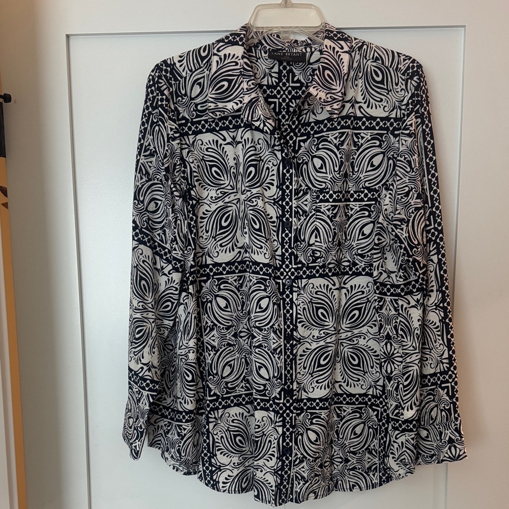 Lane Bryant Black & White Patterned Button-Down Shirt - Washed but never worn.